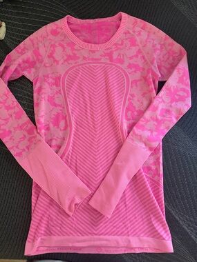 Lululemon Swiftly Tech Pink Camo